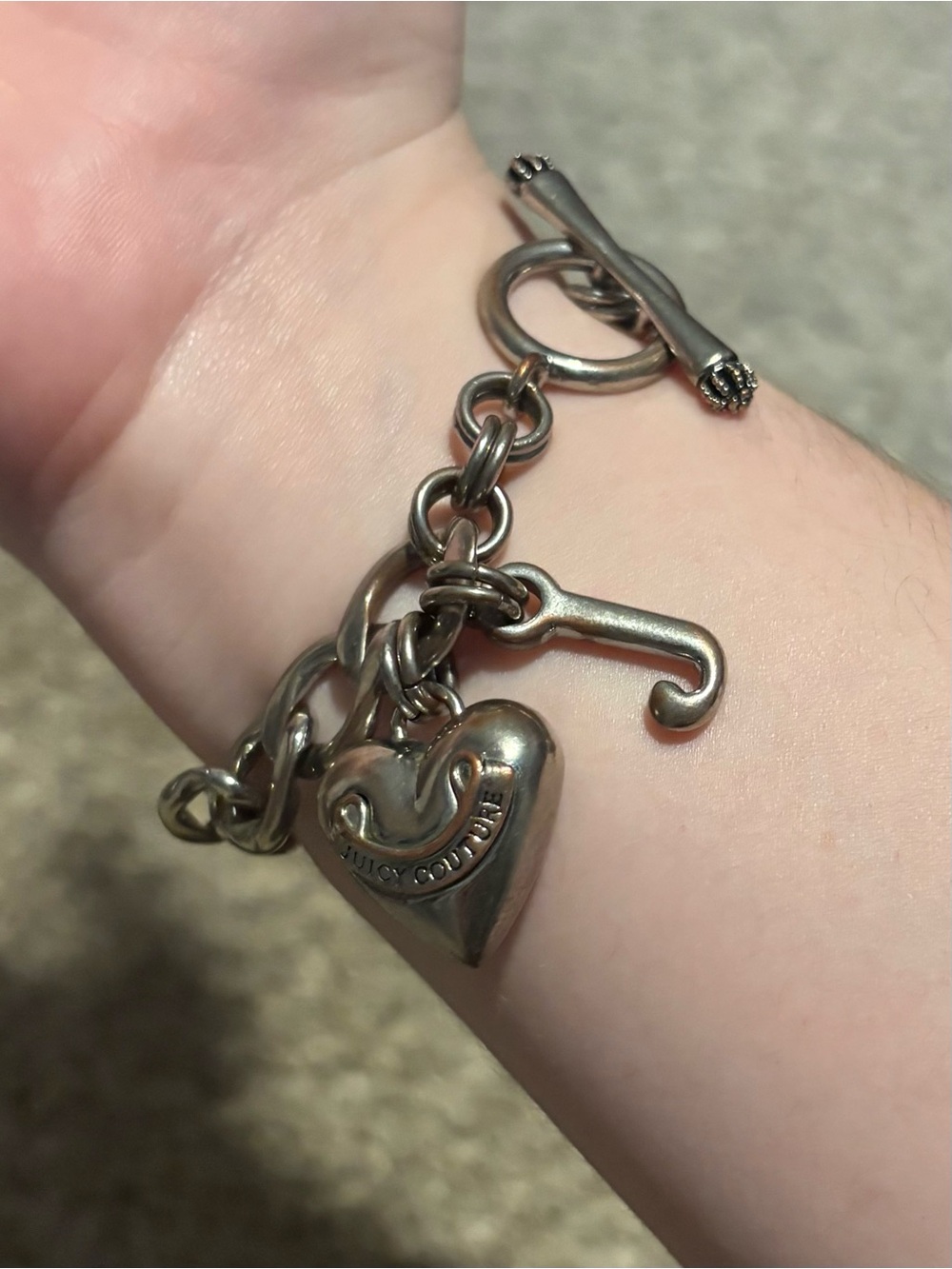 Juicy Couture Silver Heart Charm Chain Bracelet - Silver Toned